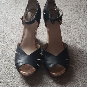 Seychelles Black and Rose Gold Heels